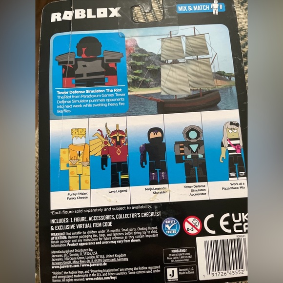 Robots collection work at pizza place,Mia is figurine - Picture 2 of 2